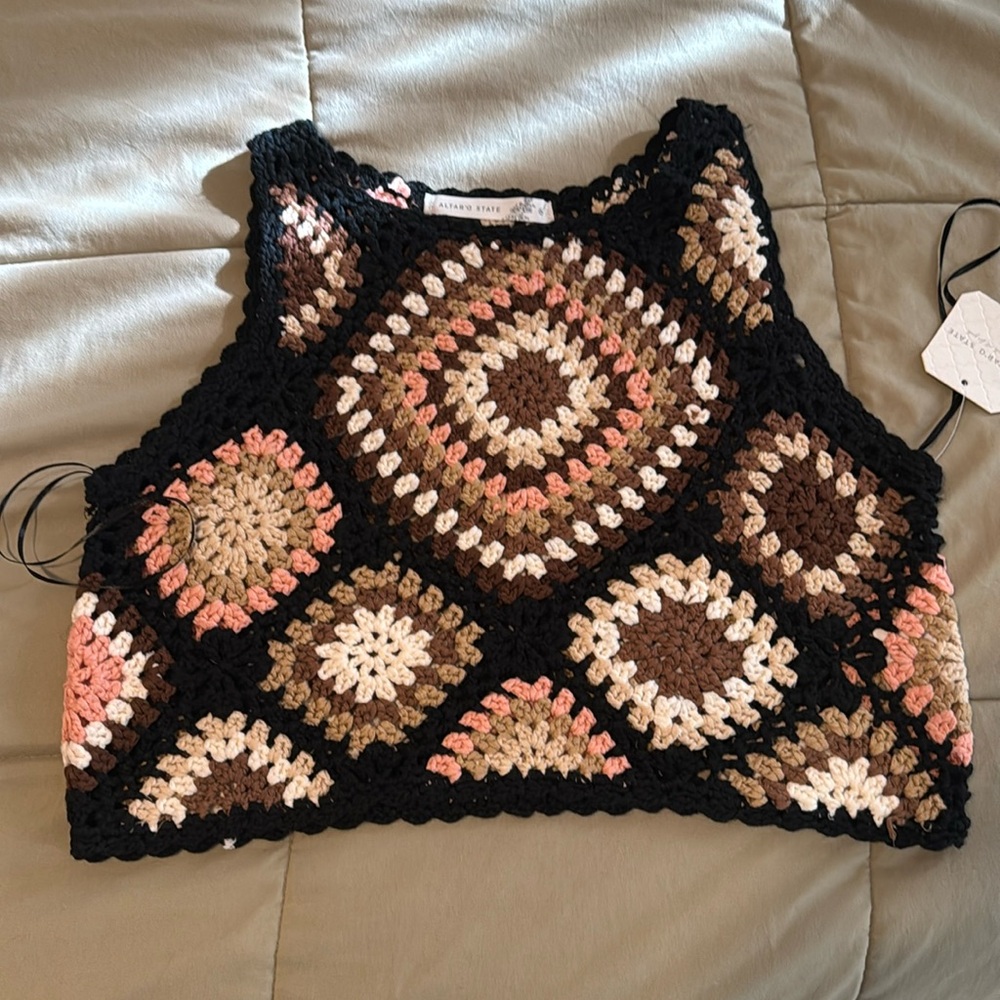 Cropped crochet top
